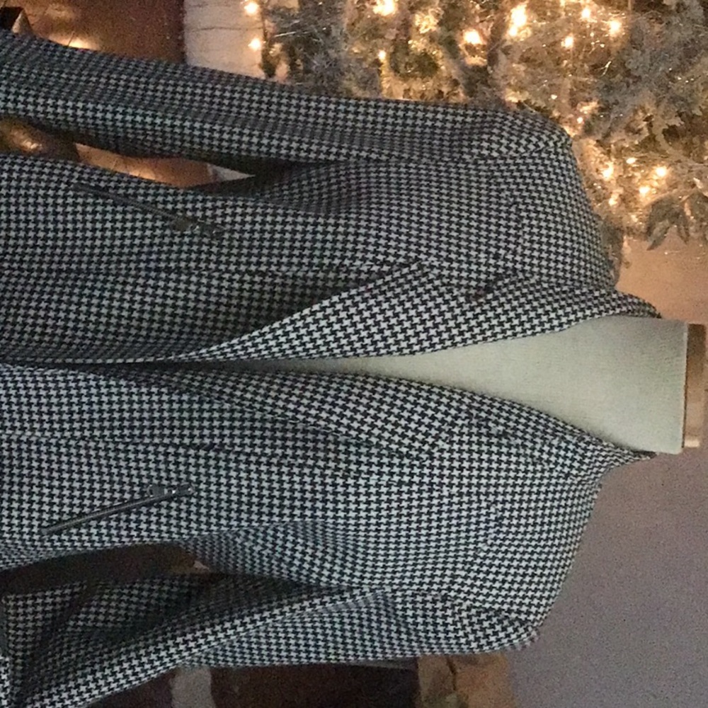 Houndstooth blazer